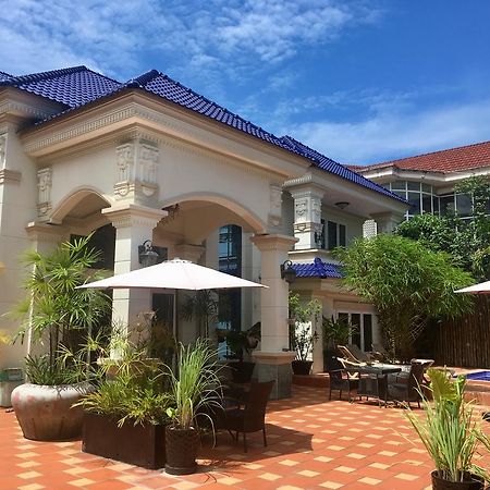 Villa D' Artagnan Hotel & Restaurant Sihanoukville Kültér fotó